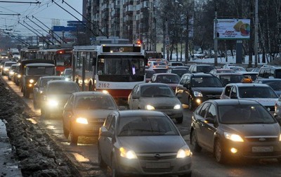 Пробки киров сейчас. Пробки Киров. Дорожная обстановка сейчас Киров. Куйбышевский район Самара пробки по утрам.